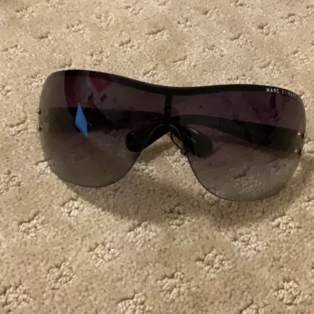 marc by marc jacobs big sunglasses